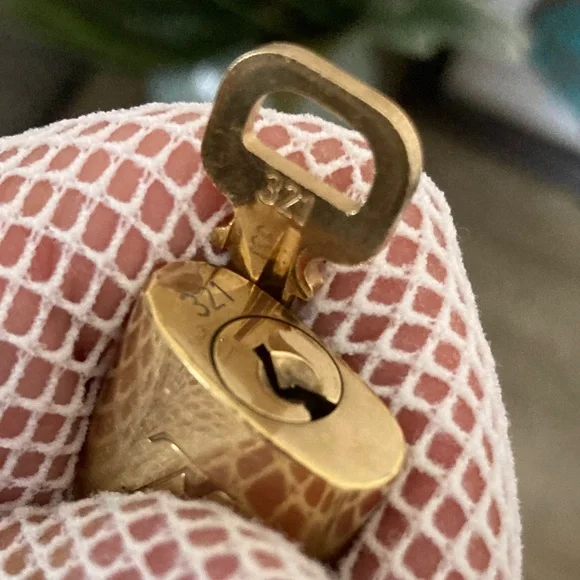 Louis Vuitton #321 Lock and Key (Authentic) Preloved - Picture 2 of 11